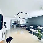 شقة St Julians 3br Luxury سانت جوليان