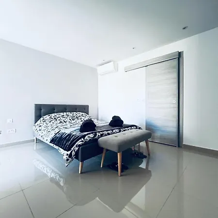 St Julians 3br Luxury شقة سانت جوليان