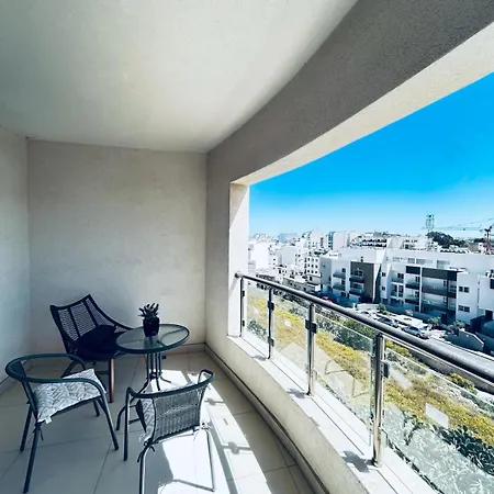 St Julians 3br Luxury Appartamento San Giuliano